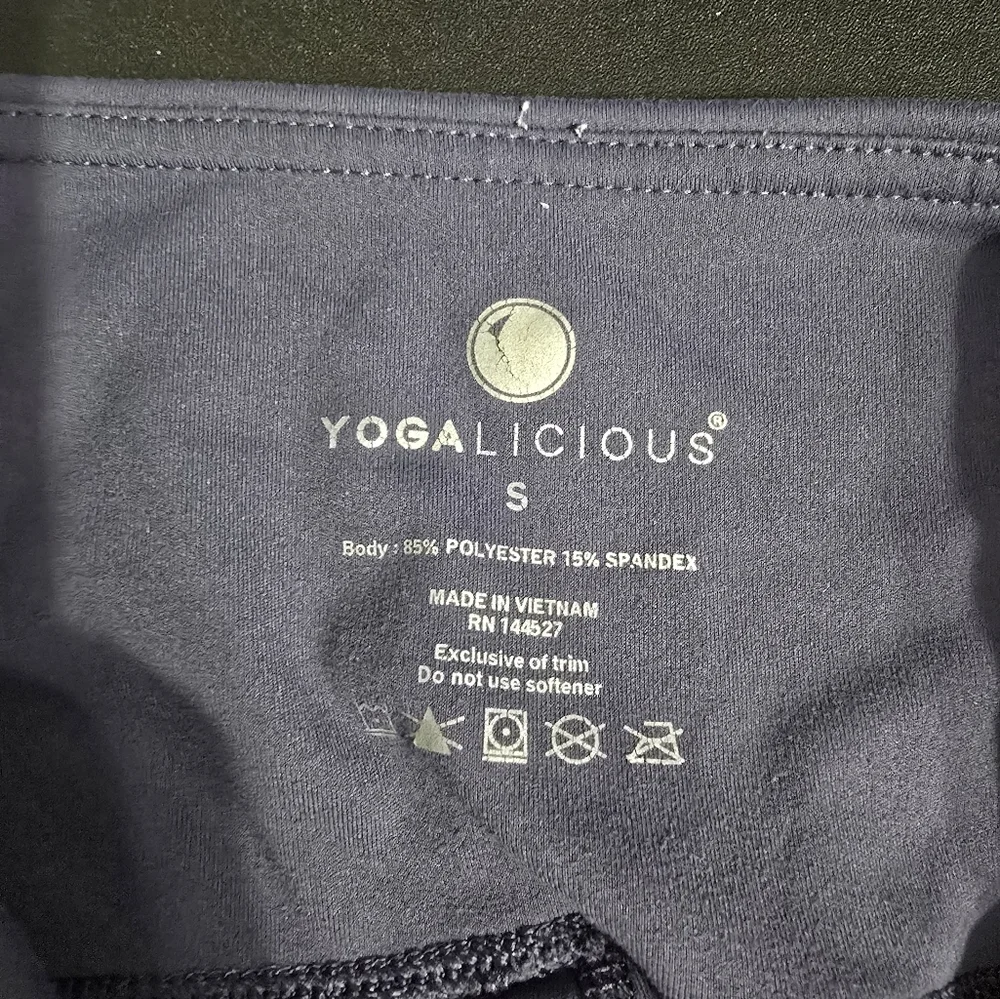 Yogalicious Purple Capri Leggings with Side Cutouts Womens Size Small